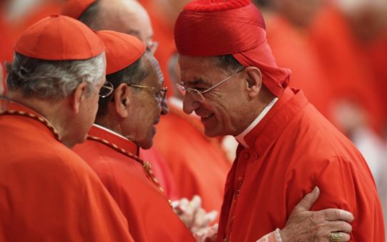 Maronicki kardynał: By zmienić prezydenta, nie potrzeba rujnować Syrii i zmuszać do ucieczki 7 mln jej mieszkańców