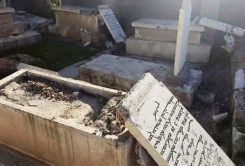 Wandalizm na cmentarzach chrześcijańskich w Iraku